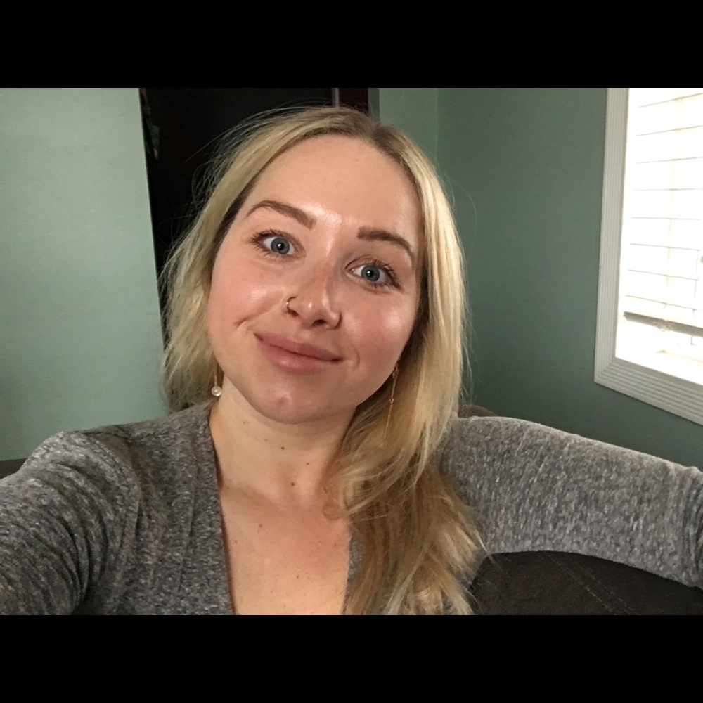 Meet your Posher, Emily